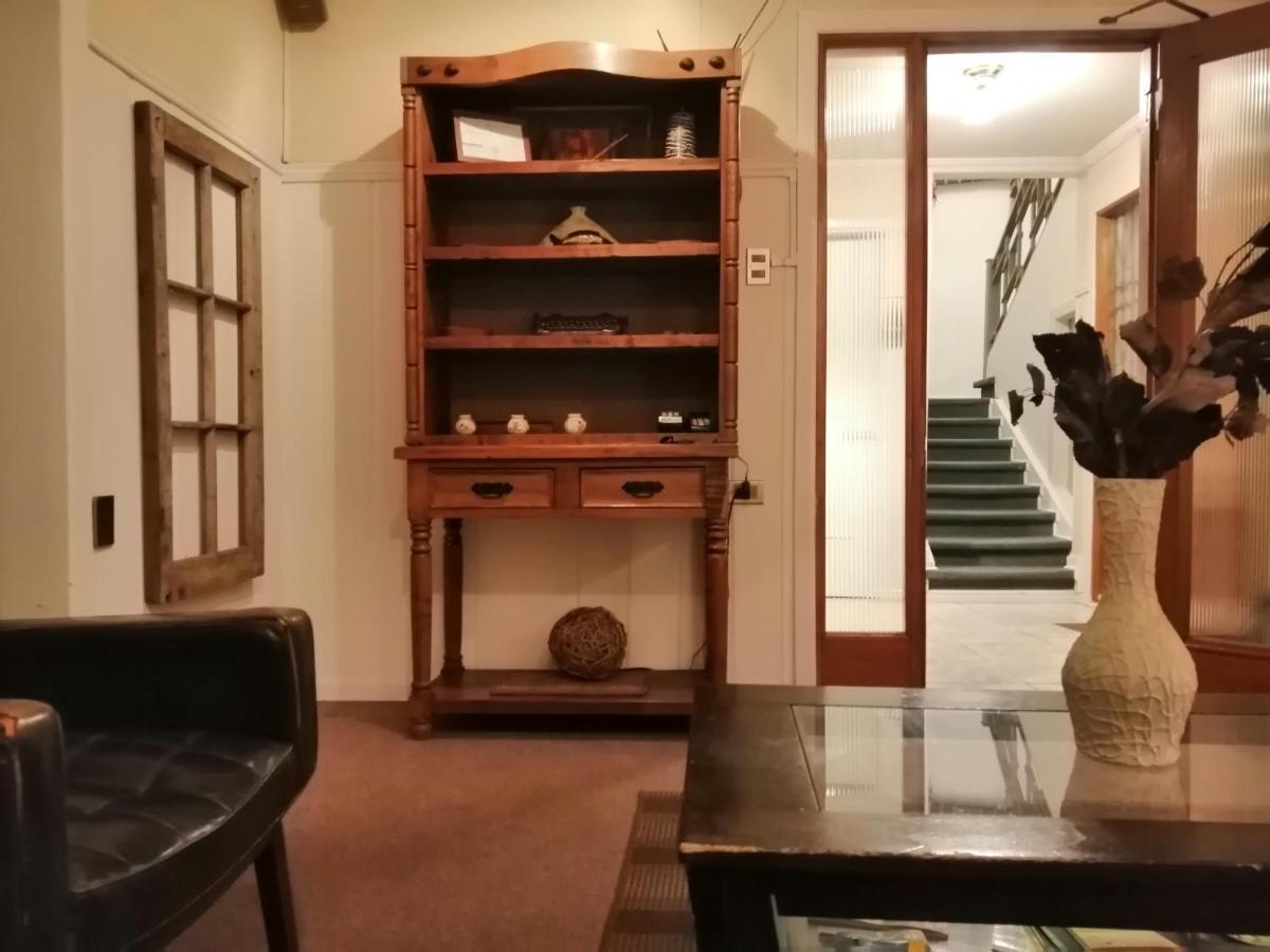 Hostal Mackay Темуко Екстер'єр фото
